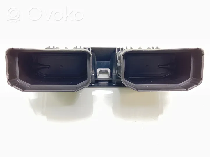 Volvo C30 Dysze / Kratki środkowego nawiewu deski rozdzielczej 505068