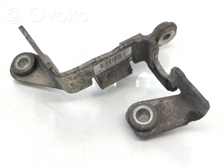 Ford Focus Supporto del cavo della leva del cambio AV6R7474HD