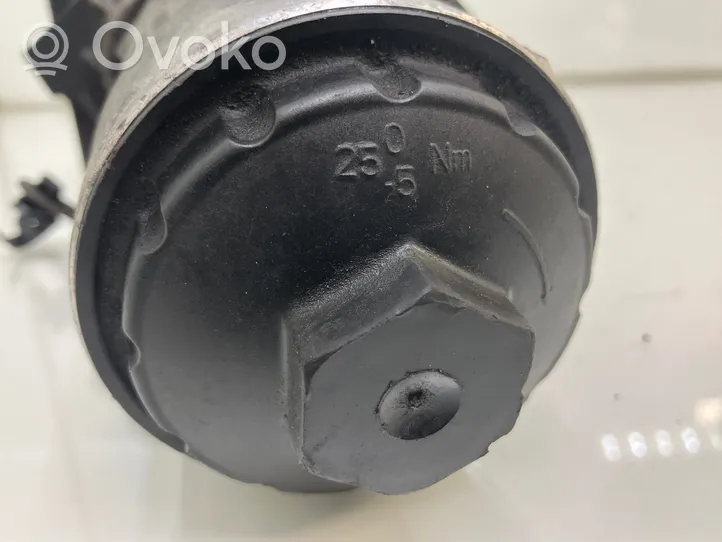 Mitsubishi Grandis Halterung Ölfilter / Ölkühler 045115389E