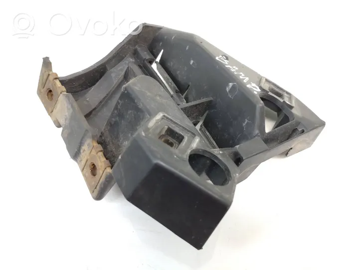 Volvo C30 Etupuskurin kannake 30655936