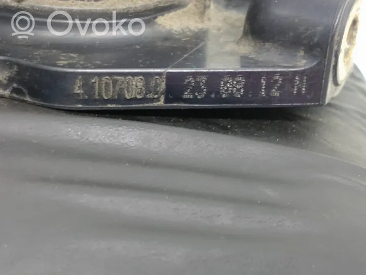 BMW 3 F30 F35 F31 Moottorin vesijäähdytyksen putki/letku 4107080