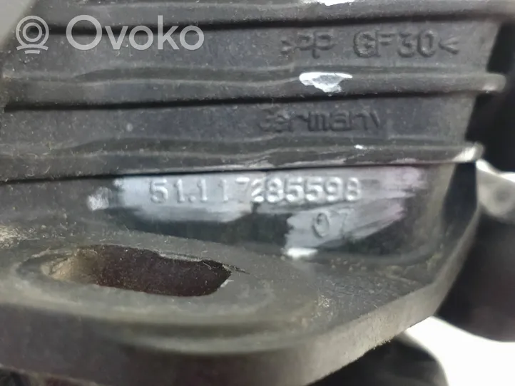 BMW 3 F30 F35 F31 Priekšējā luktura turētājs 7285598