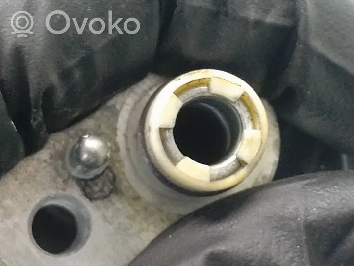 BMW 3 F30 F35 F31 Ilmastointilaitteen putki (A/C) 9212236