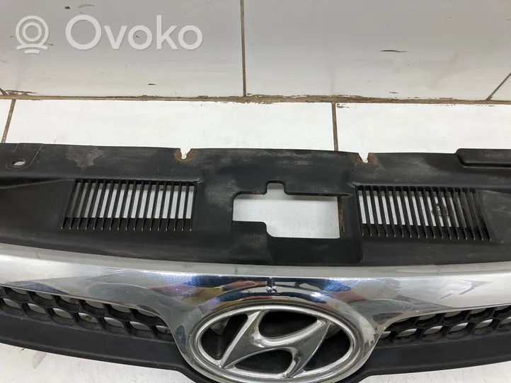 Hyundai i30 Grille de calandre avant 863512L000