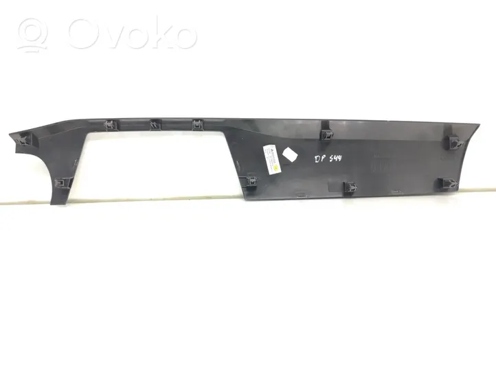 Skoda Fabia Mk3 (NJ) Rivestimento del vano portaoggetti del cruscotto 6V1858418A