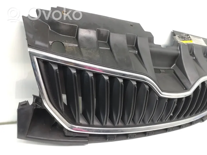 Skoda Fabia Mk3 (NJ) Maskownica / Grill / Atrapa górna chłodnicy 6v0853653