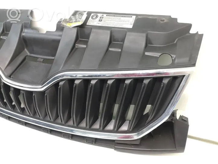 Skoda Fabia Mk3 (NJ) Maskownica / Grill / Atrapa górna chłodnicy 6v0853653