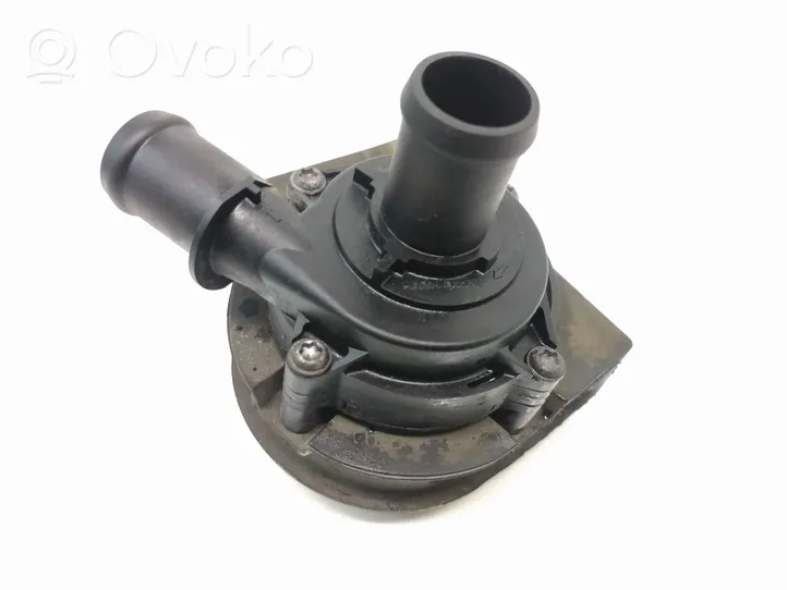 Skoda Fabia Mk3 (NJ) Pompe à eau de liquide de refroidissement 5Q0965567