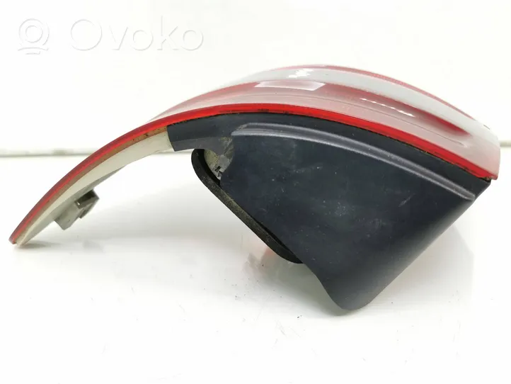 Mercedes-Benz B W245 Lampa tylna A1698202664