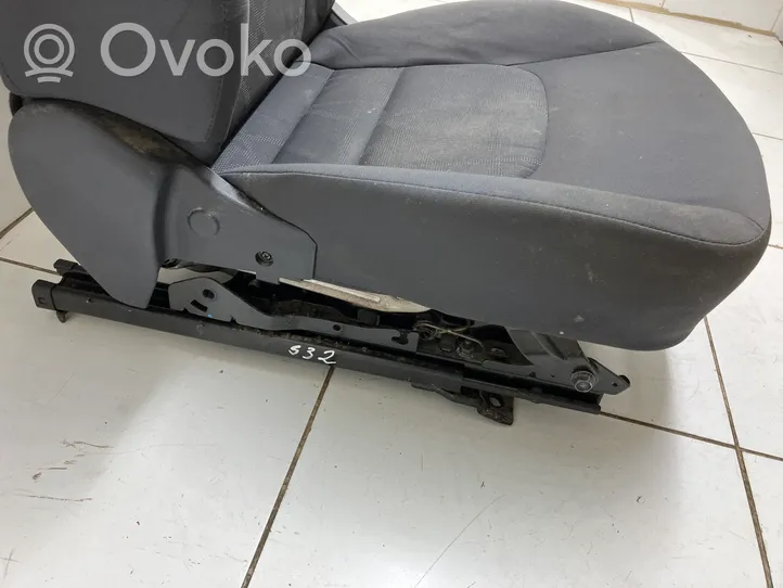 KIA Rio Sėdynių komplektas 881851W010