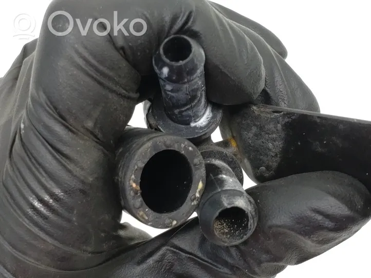 Toyota Auris E180 Moottorin vesijäähdytyksen putki/letku 922592