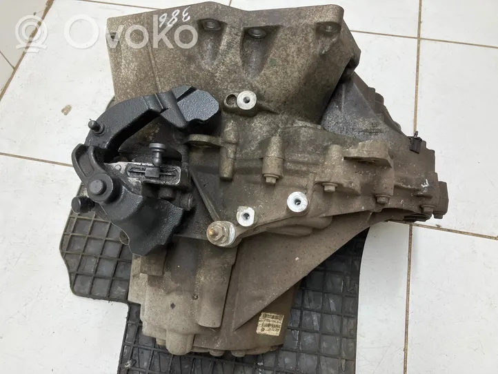 Ford Focus Manual 5 speed gearbox AV6R7002KF