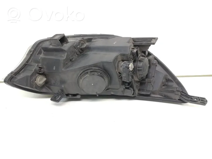 KIA Rio Phare frontale 921011WXXX