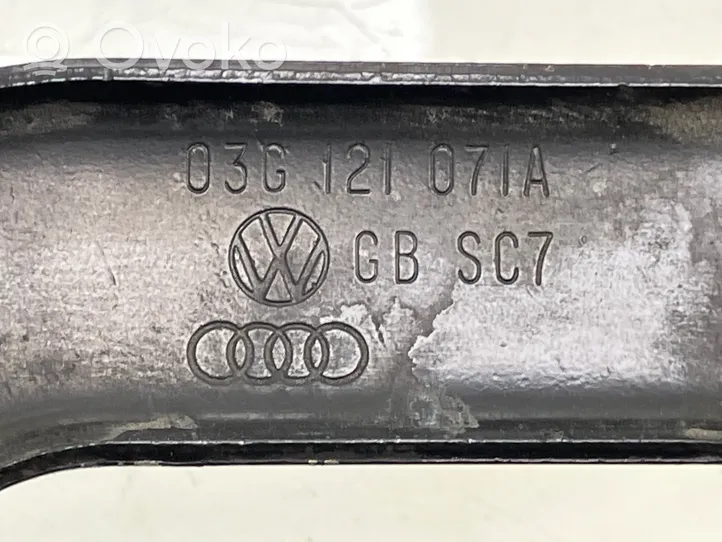 Audi A6 S6 C6 4F Tubo flessibile del liquido di raffreddamento del motore 03G121071A