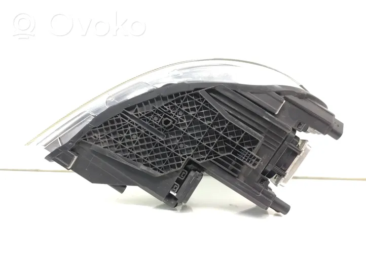 Skoda Octavia Mk2 (1Z) Lampa przednia 1Z1941017T