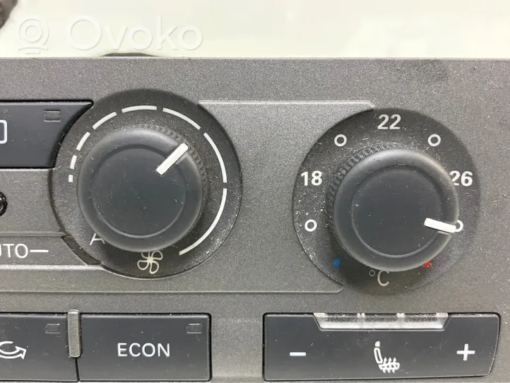 Audi A6 S6 C6 4F Gaisa kondicioniera / klimata kontroles / salona apsildes vadības bloks (salonā) 4F1820043N