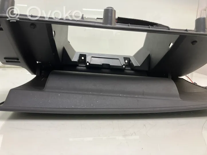 Volvo C30 Glove box 8626141