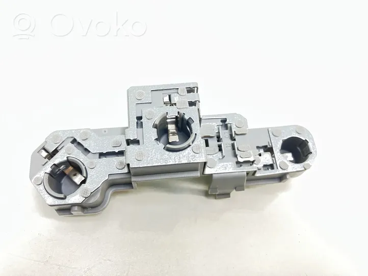 Volvo C30 Porte ampoule de feu arrière 27712104