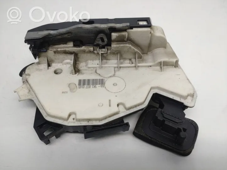 Volkswagen Cross Polo Front door lock 5K1837016B