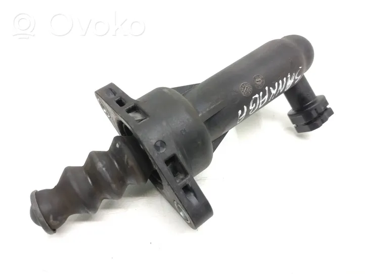 Volkswagen Cross Polo Główny cylinder sprzęgła 6Q0721261F