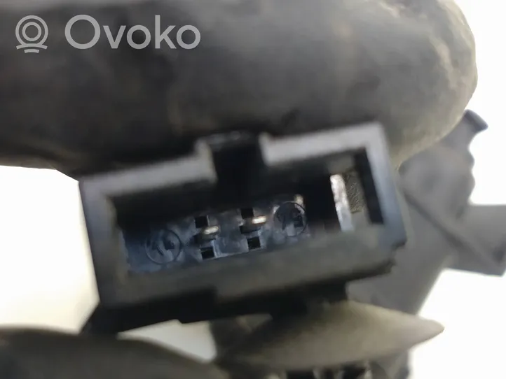 Volkswagen Cross Polo Siłowniki klapki wlewu paliwa 6R0810773C