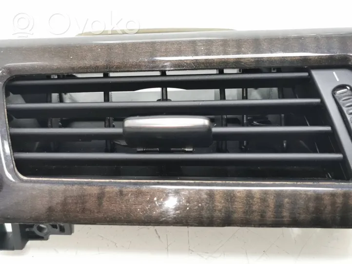 BMW 5 E60 E61 Garniture, panneau de grille d'aération latérale 6910731