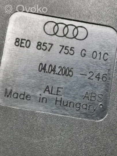 Audi A4 S4 B7 8E 8H Fibbia della cintura di sicurezza anteriore 8E0857755G