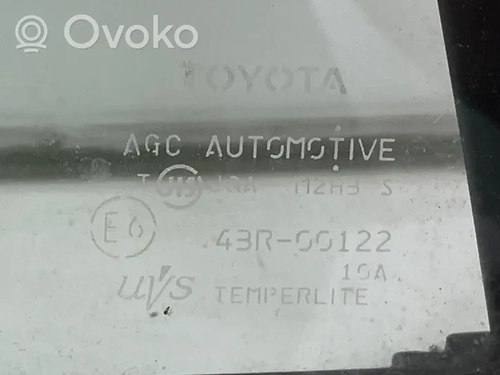 Toyota RAV 4 (XA30) Mažasis "A" galinių durų stiklas 43R00122