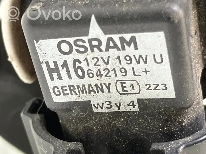 Toyota Auris E180 Nebelscheinwerfer vorne 8122002110