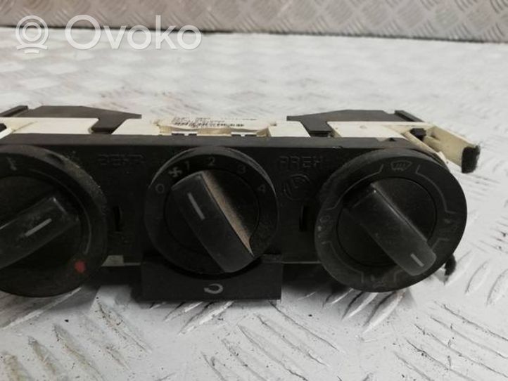 Volkswagen Fox Блок управления кондиционера воздуха / климата/ печки (в салоне) 6Q0819045t