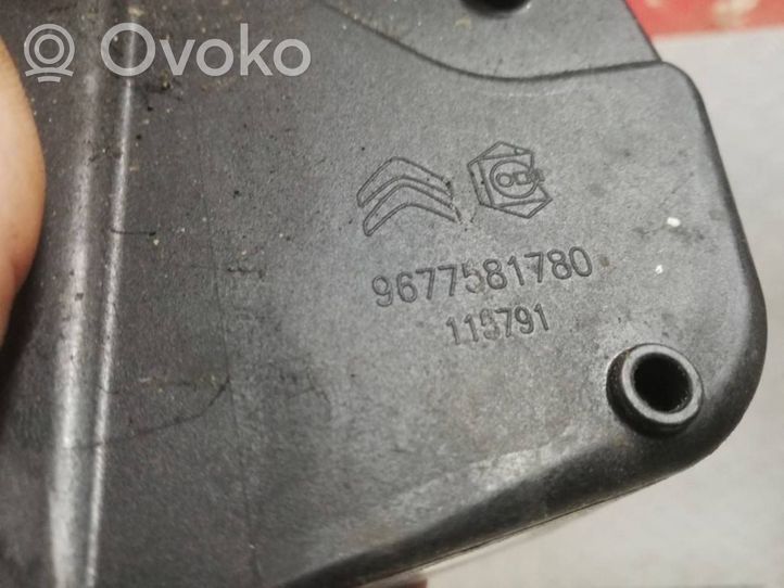 Citroen C4 Grand Picasso Bouchon, volet de trappe de réservoir à carburant 9677581780