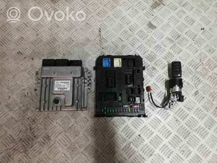 Peugeot RCZ Sterownik / Moduł ECU 9801556080