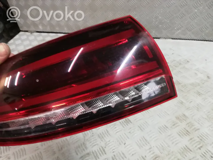 Mercedes-Benz EQC Takaluukun takavalot A2939062101