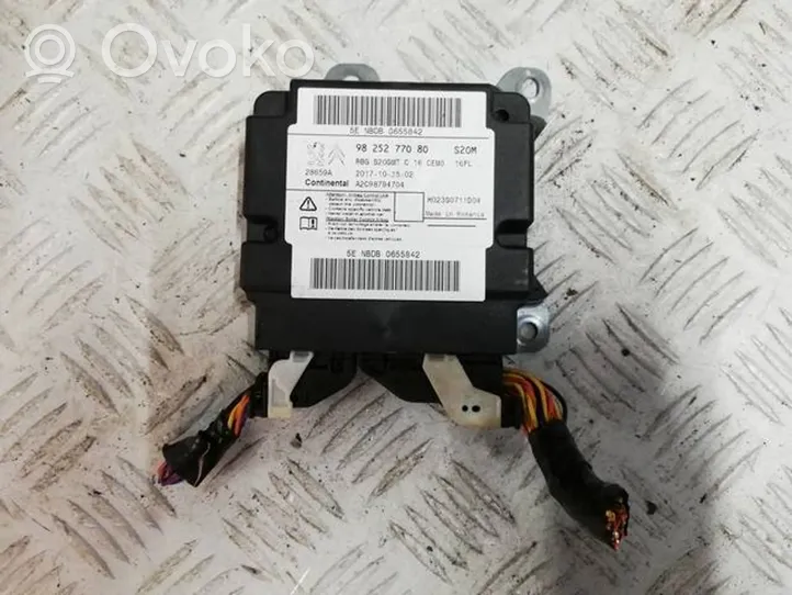 Citroen C3 Aircross Module de contrôle airbag 9825277080