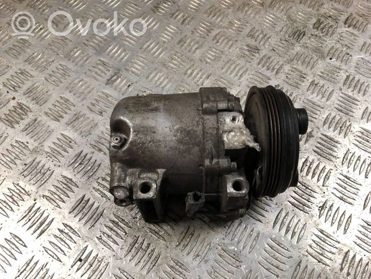 Subaru Impreza II Compresseur de climatisation 73111FE040