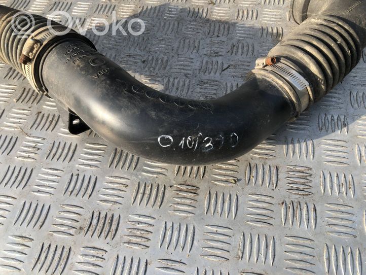 Subaru Outback Tube d'admission de tuyau de refroidisseur intermédiaire A12AJ02