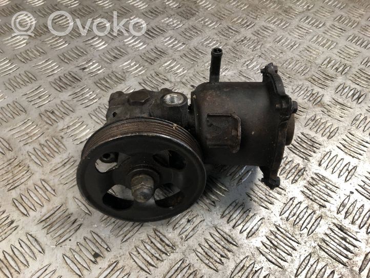 Subaru Forester SF Ohjaustehostimen pumppu 47801004