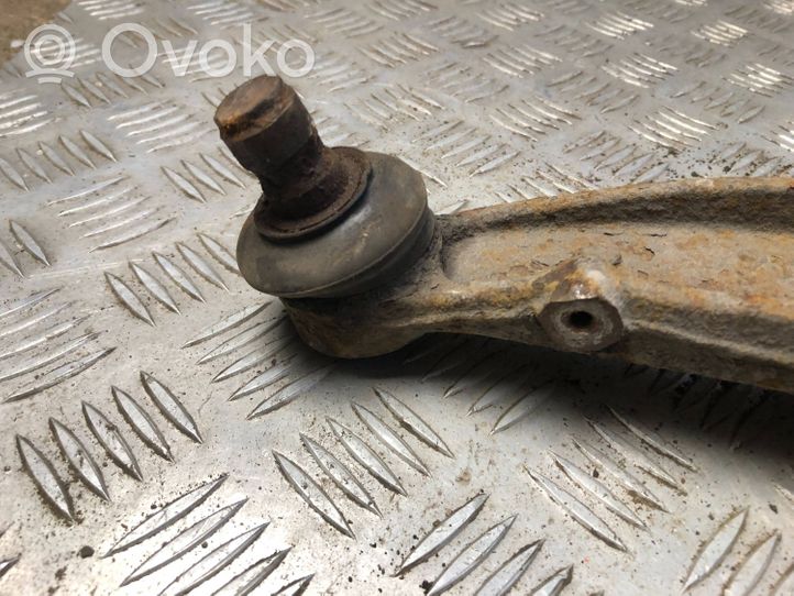 Subaru Outback Taka-ylätukivarren haarukkavipu 