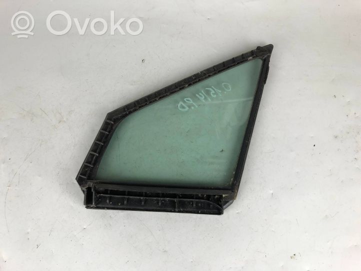 Subaru Outback (BS) Fenêtre latérale avant / vitre triangulaire (4 portes) 