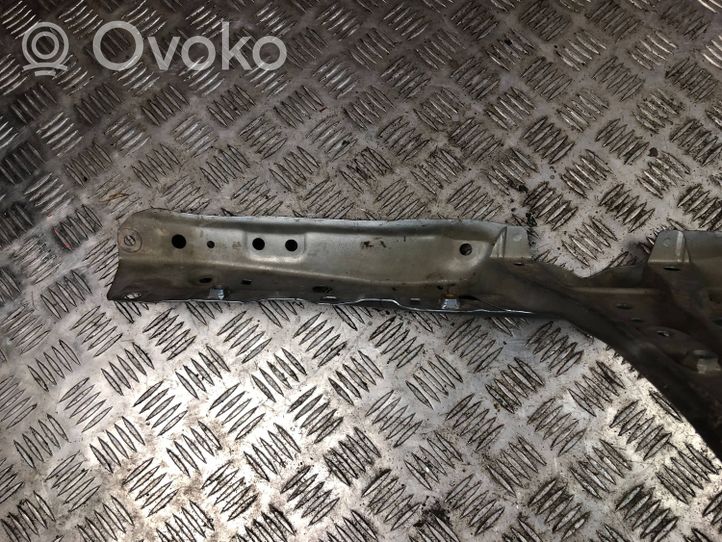 Subaru Outback (BS) Staffa del pannello di supporto del radiatore parte superiore 