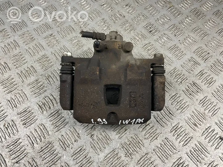 Subaru Impreza I Caliper de freno delantero 