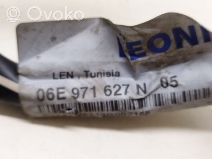 Volkswagen Touareg II Fuel injector wires 06E971627N