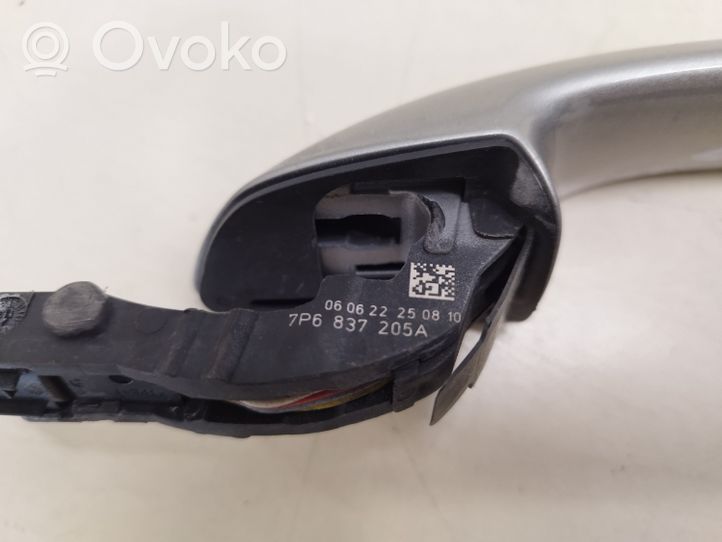 Volkswagen Touareg II Maniglia esterna per portiera anteriore 7P6837205A