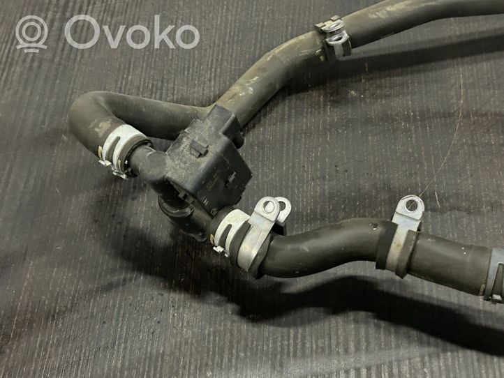 Porsche Cayenne (92A) Tubo flessibile del liquido di raffreddamento del motore 7PP819810A