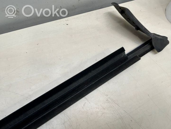 Audi A8 S8 D4 4H Front door glass trim molding 4H0853283C