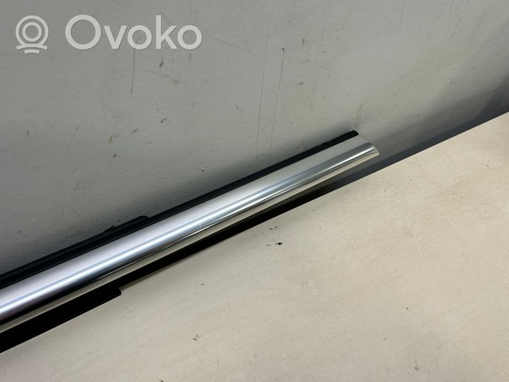 Audi A8 S8 D4 4H Rivestimento modanatura del vetro della portiera posteriore 4H0853763D