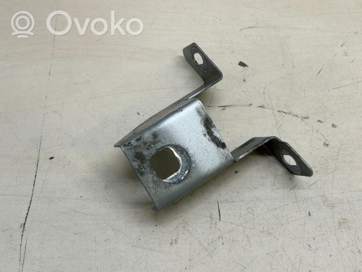 Porsche Cayenne (92A) Supporto di montaggio del parafango 7P5821161