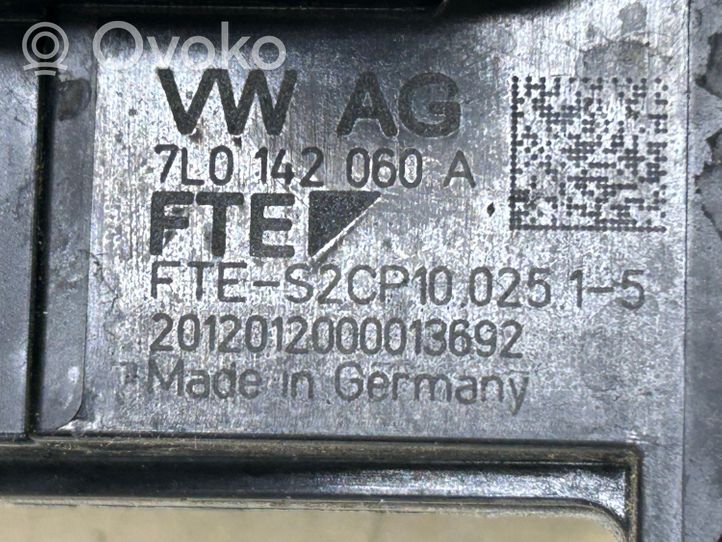 Volkswagen Touareg II Kytkimen pääsylinteri 7L0142060A