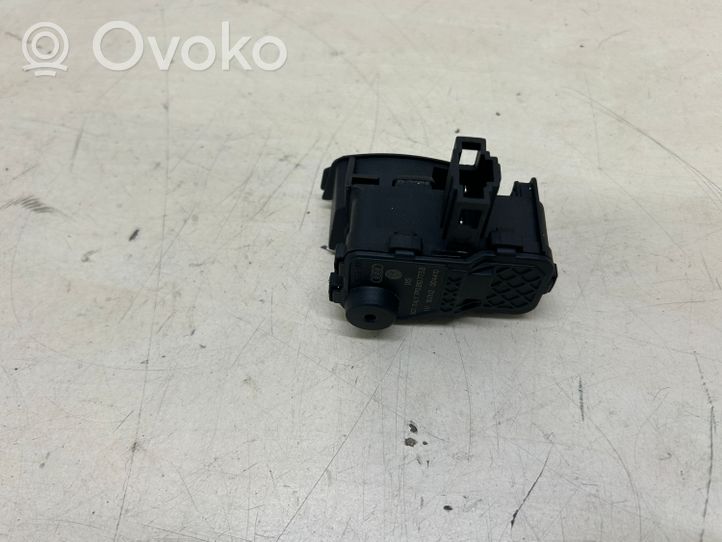 Volkswagen Touareg II Verrouillage du bouchon du réservoir de carburant 7P0810773B