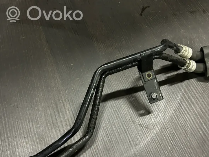 Volkswagen Touareg II Tubo flessibile del radiatore dell’olio del cambio 7P0317801E